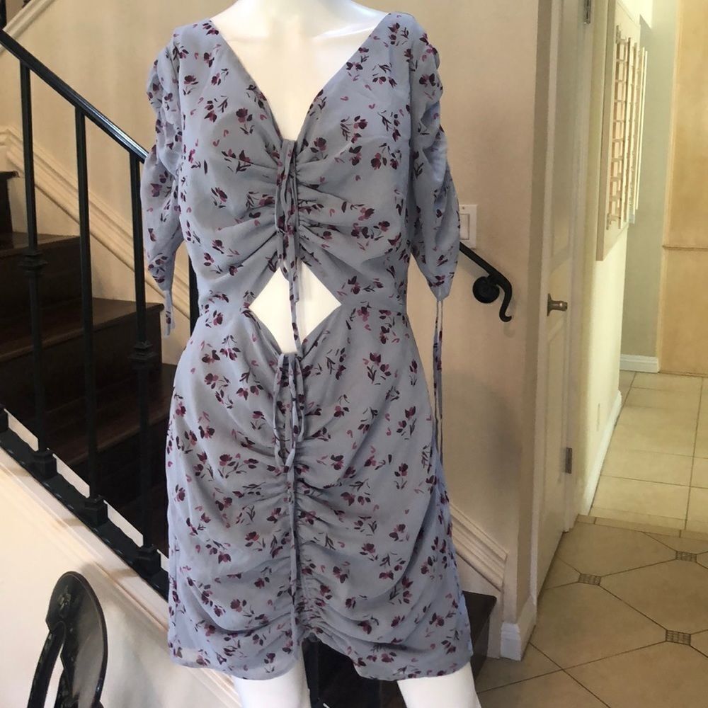 WAYF Larissa Rouched Mini Dress Size Medium - Picture 3 of 8